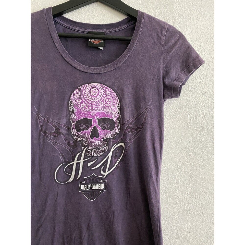Harley Davidson Women’s Tshirt S/M Skull Purple Biker Motorcycle  H-20